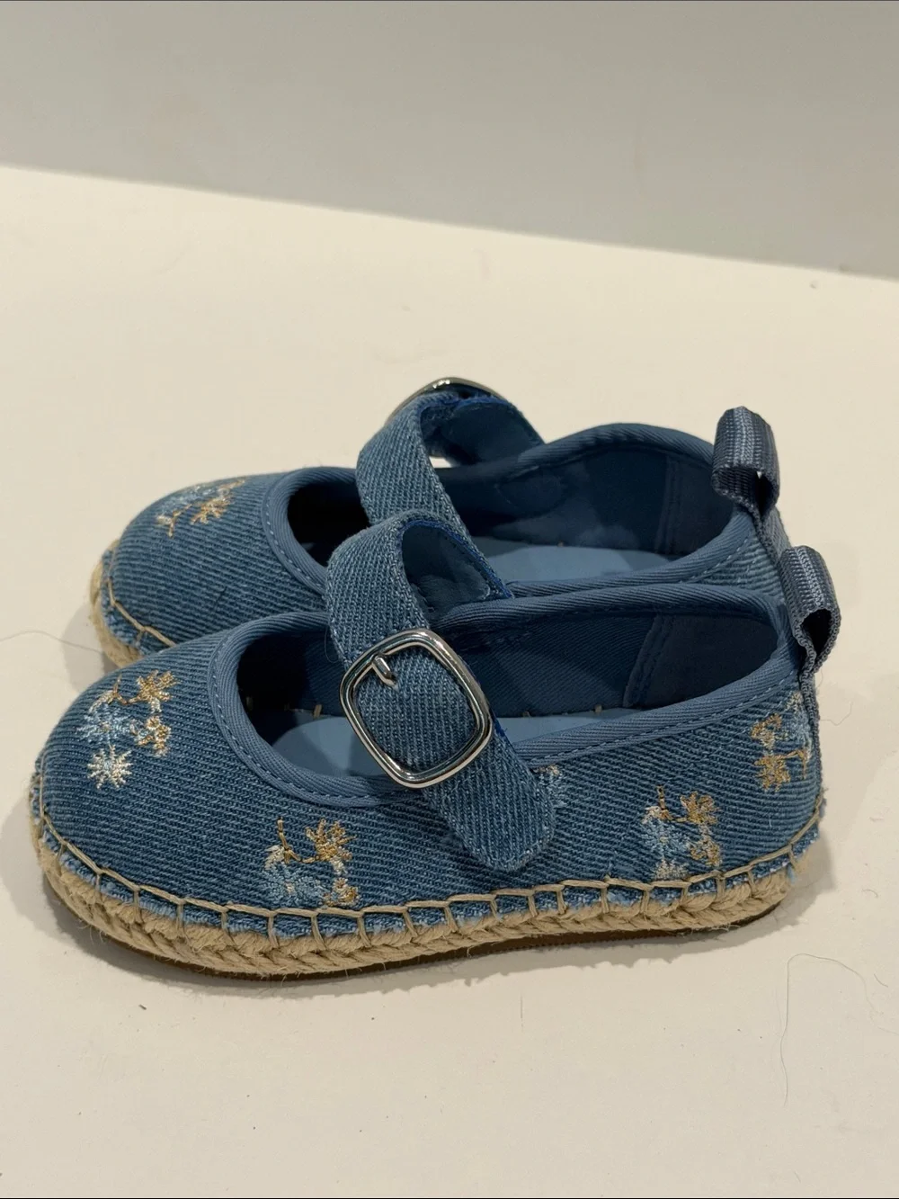Baby Gap sz 5 Kids Blue Denim Mary Jane Espadrilles embroidered shoes summer EUC